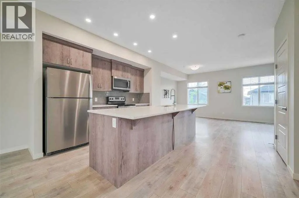 607 Nolanlake Villas NW