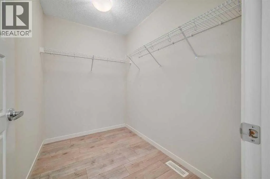 607 Nolanlake Villas NW