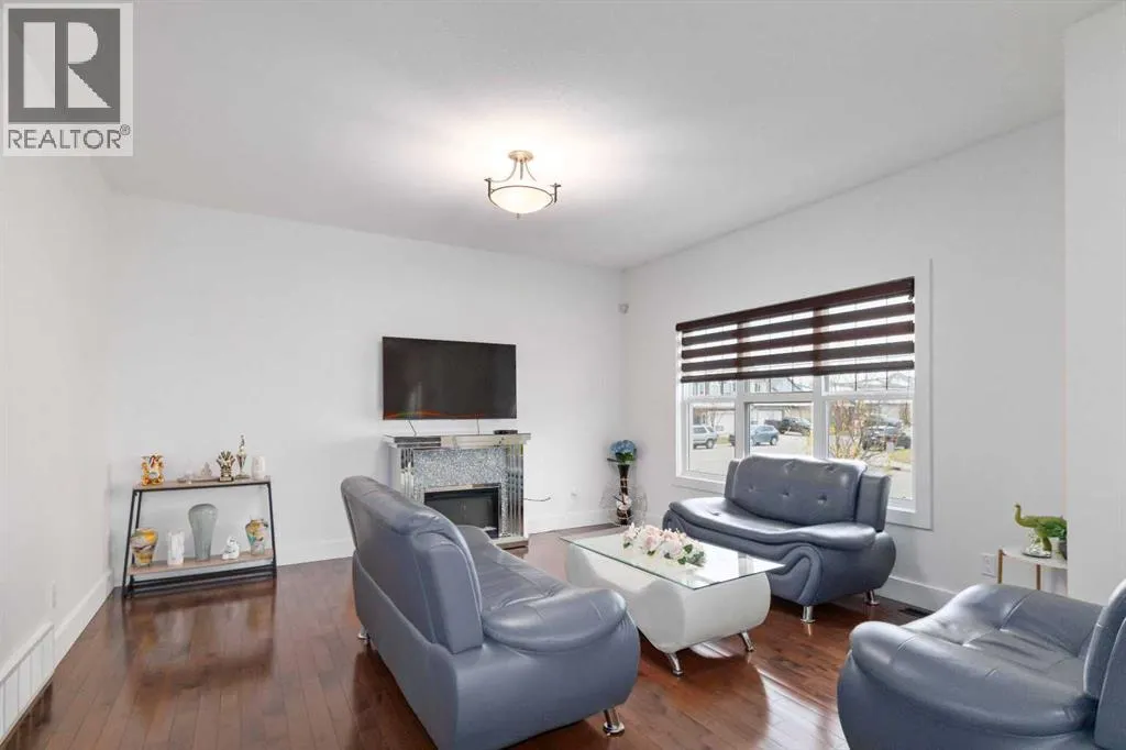 110 Merganser Crescent