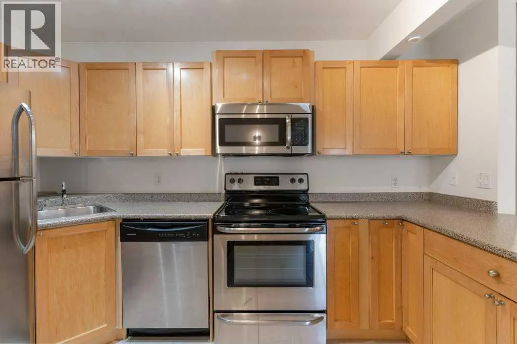 10, 210 25 Avenue SW