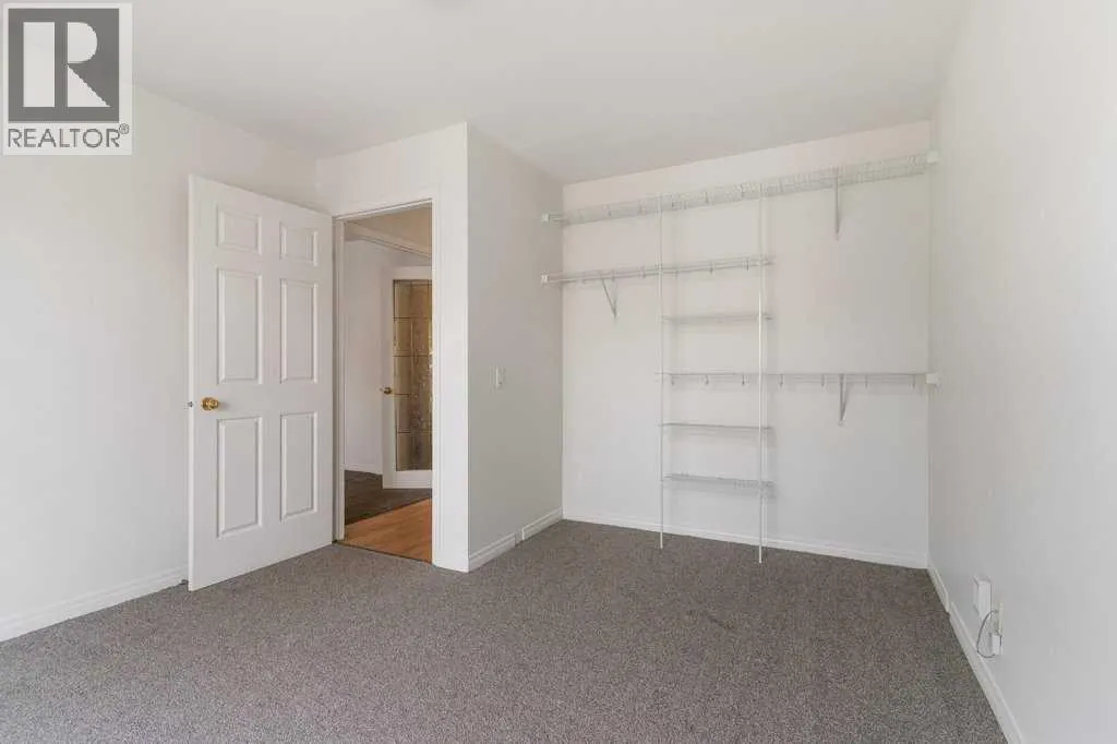 10, 210 25 Avenue SW