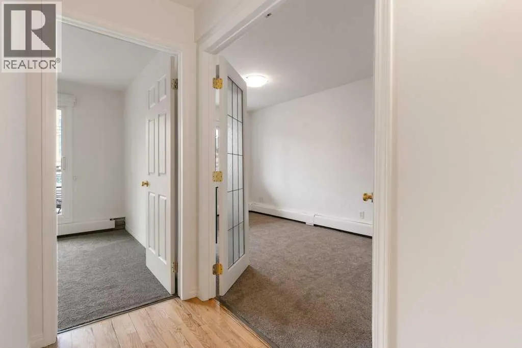 10, 210 25 Avenue SW