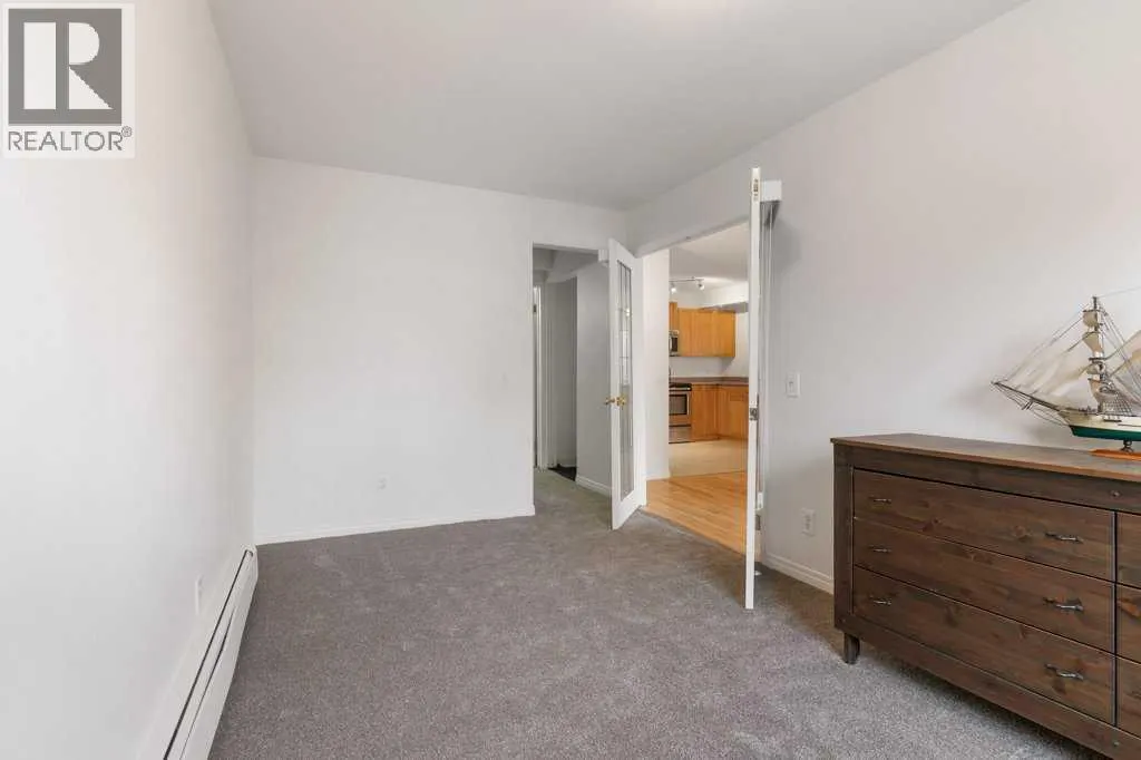 10, 210 25 Avenue SW