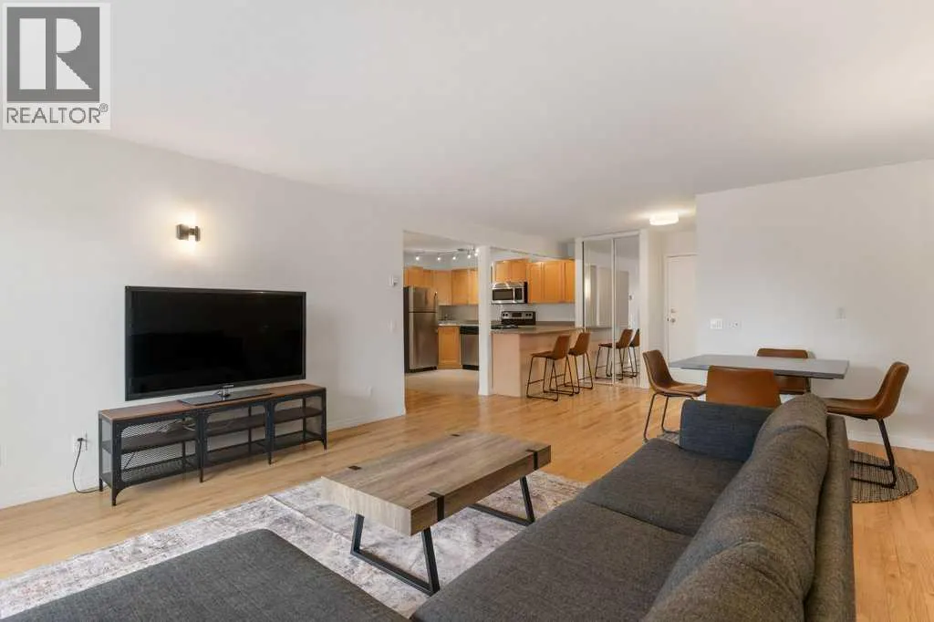 10, 210 25 Avenue SW