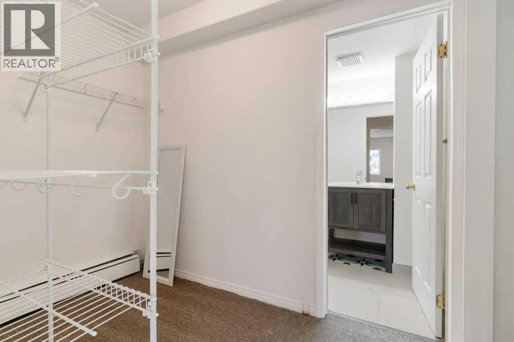 10, 210 25 Avenue SW