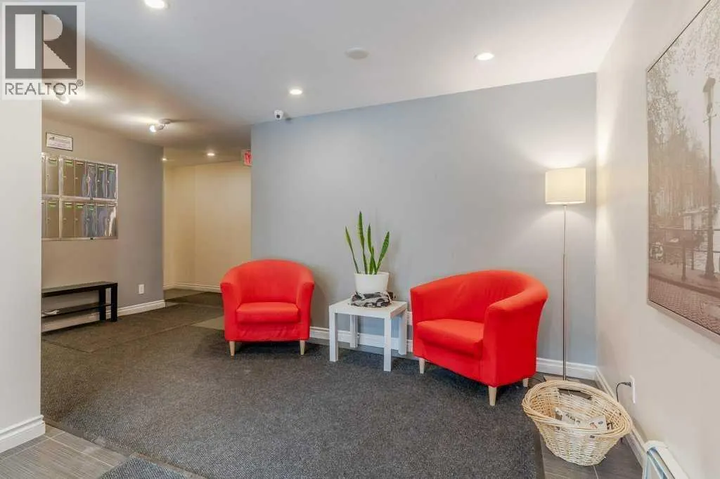 10, 210 25 Avenue SW