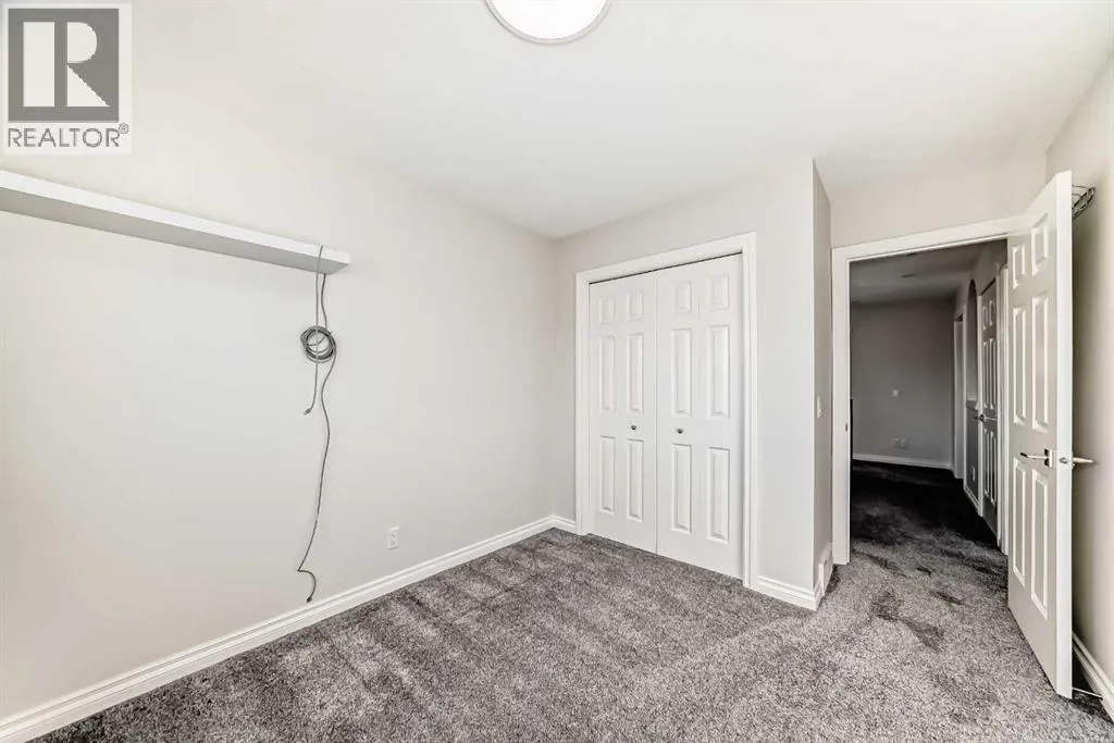 40 Martha's Meadow Place NE