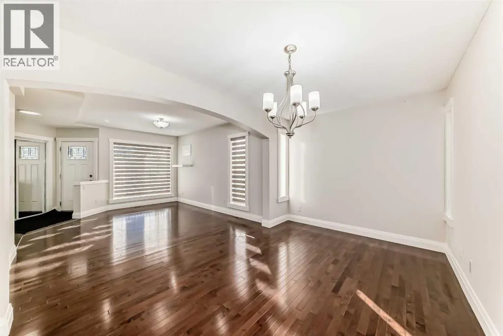 40 Martha's Meadow Place NE