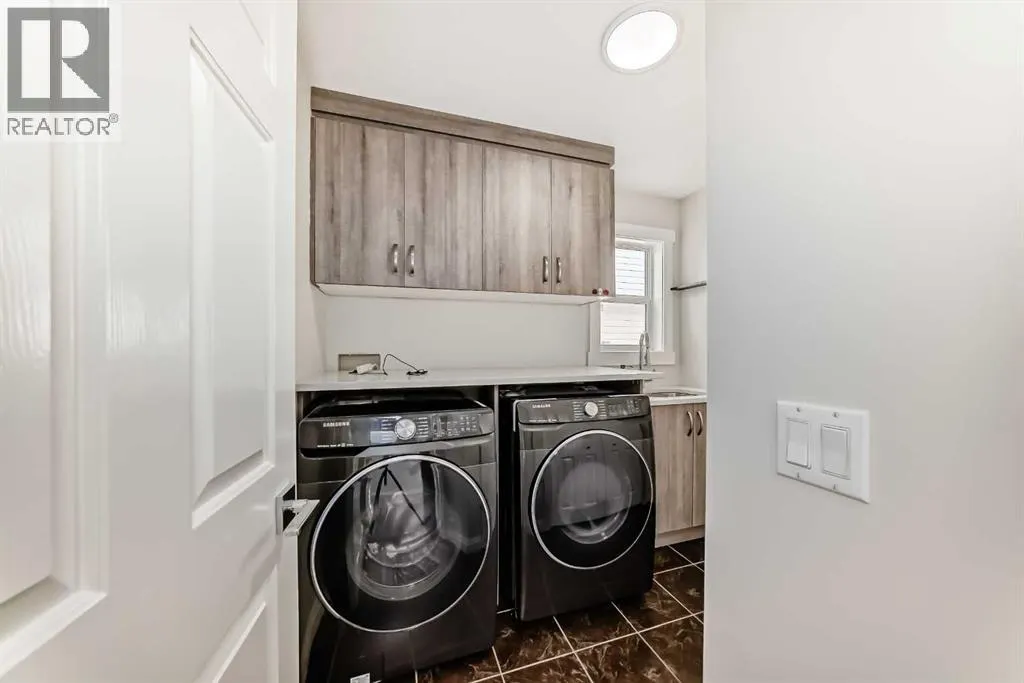 40 Martha's Meadow Place NE