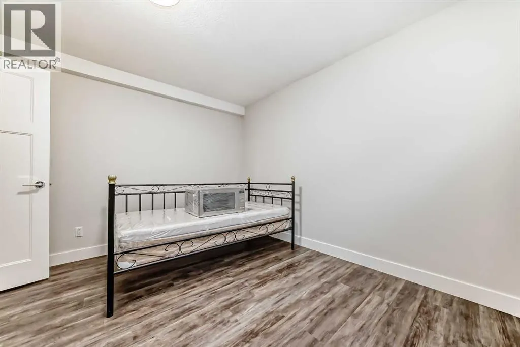 40 Martha's Meadow Place NE