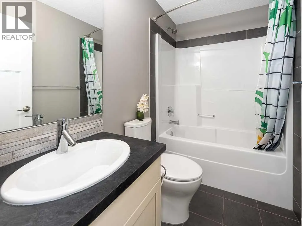 256 Auburn Springs Close SE