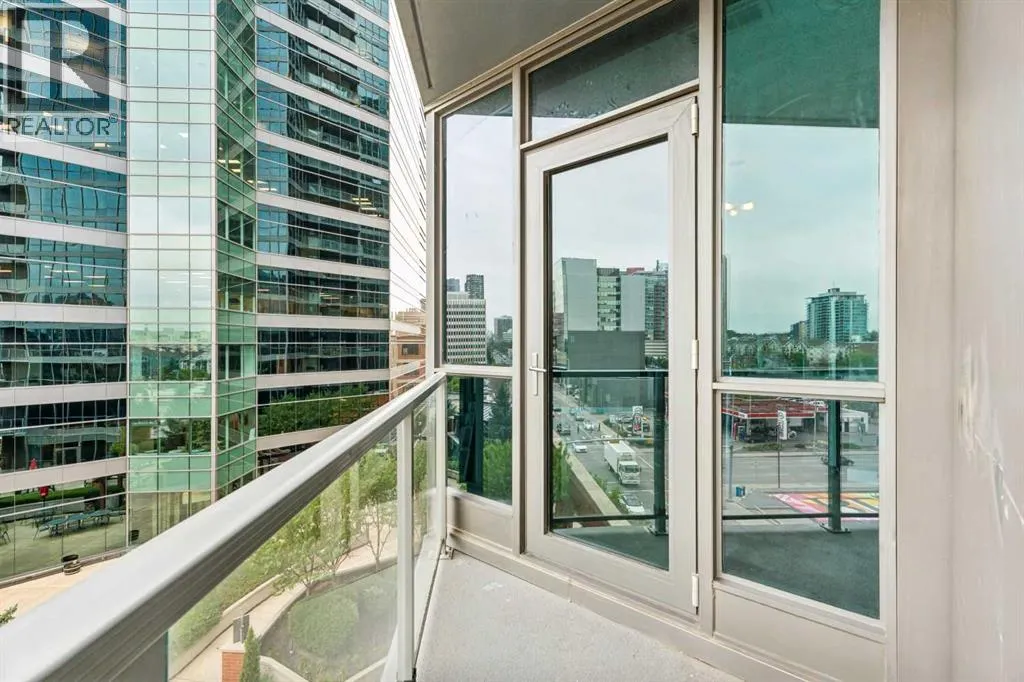 501, 220 12 Avenue SE