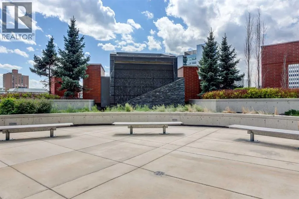 501, 220 12 Avenue SE