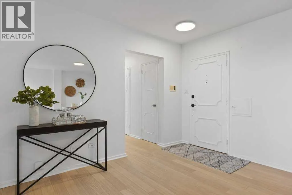 708, 3204 Rideau Place SW