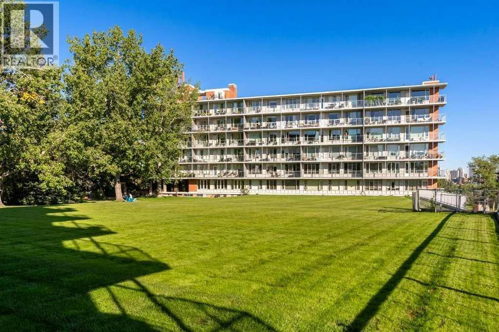 708, 3204 Rideau Place SW