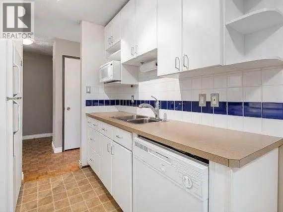 211, 315 Heritage Drive SE