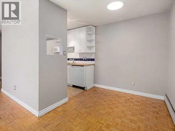 211, 315 Heritage Drive SE