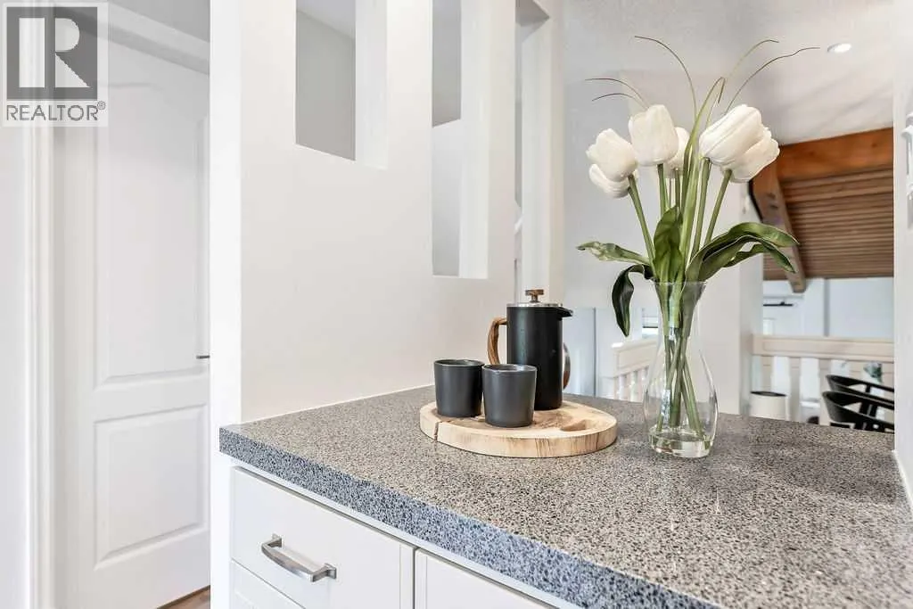 44, 10030 Oakmoor Way SW