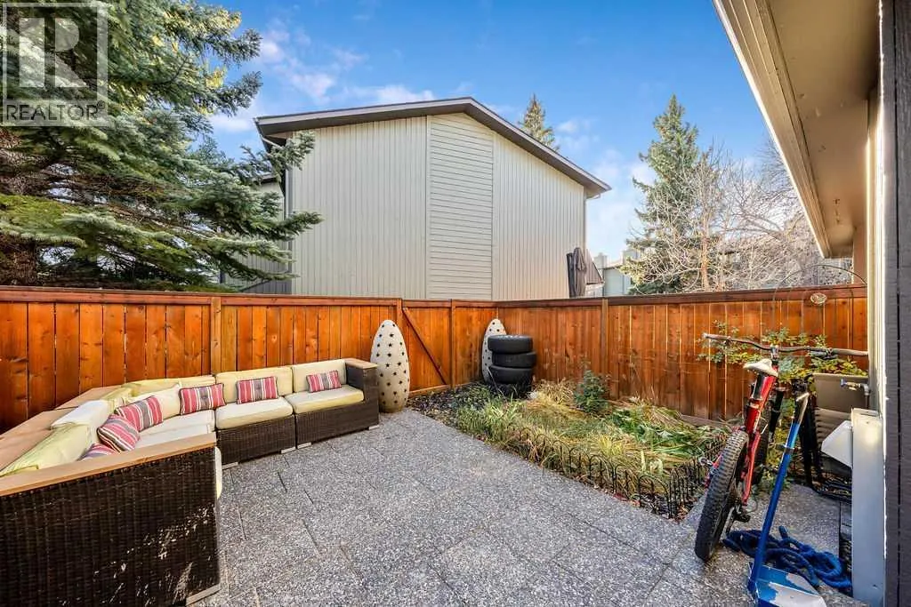 44, 10030 Oakmoor Way SW