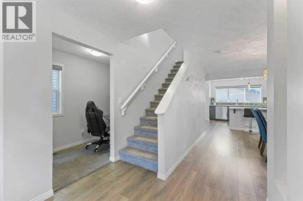 8 Copperpond Avenue SE