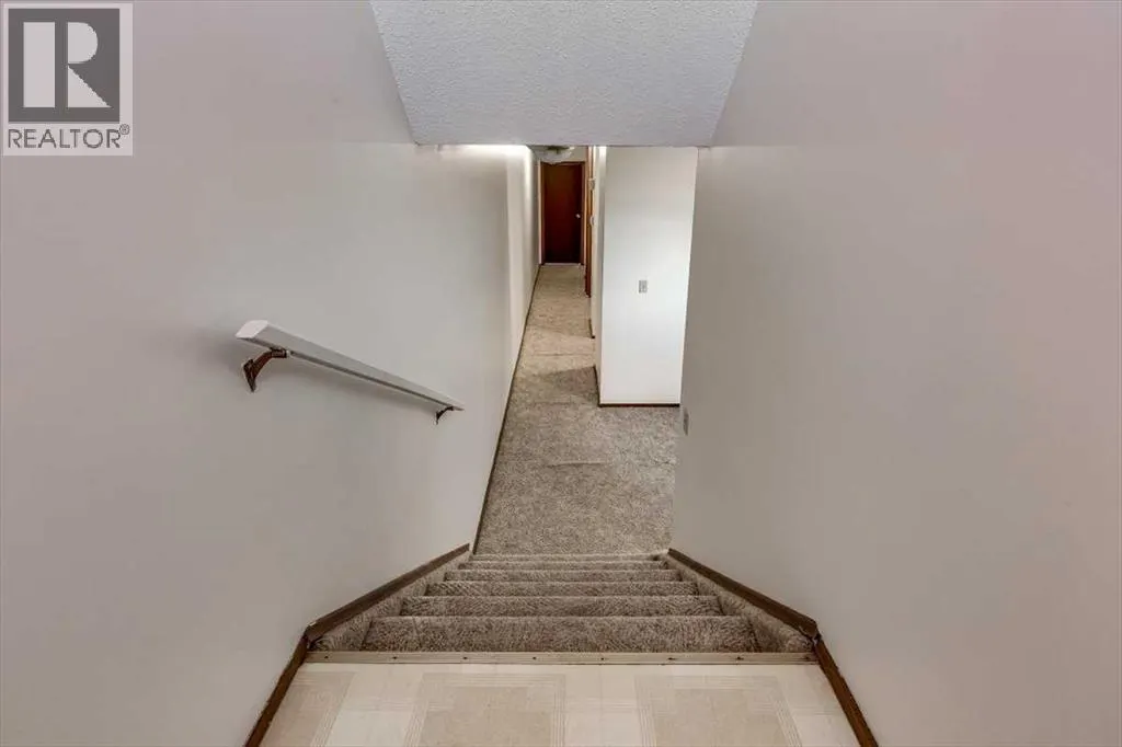 5418 and 5422 48 Avenue