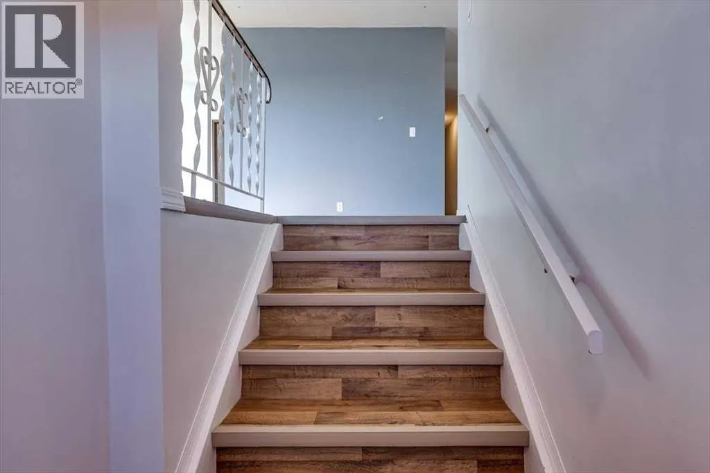 5418 and 5422 48 Avenue