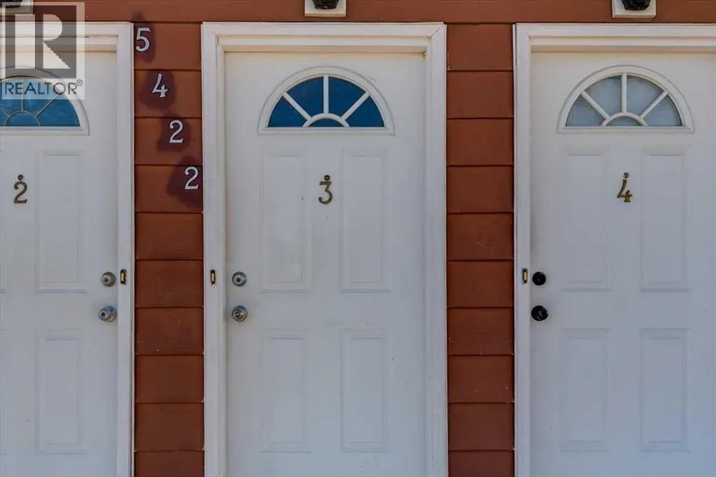 5418 and 5422 48 Avenue