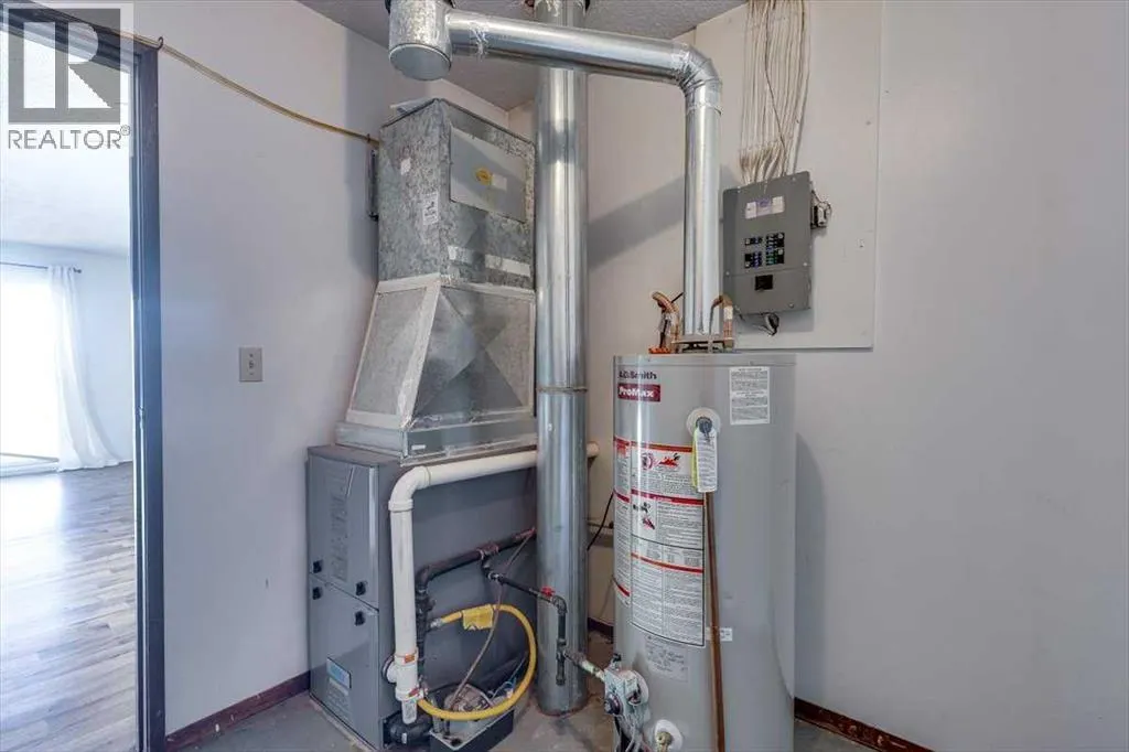 5418 and 5422 48 Avenue