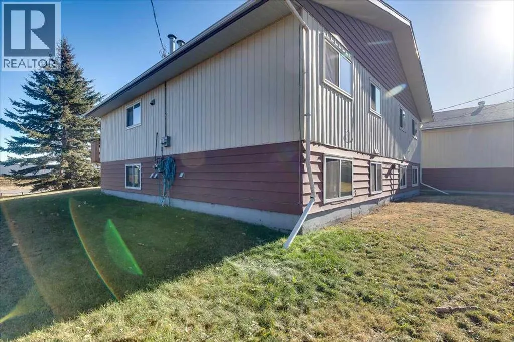 5418 and 5422 48 Avenue