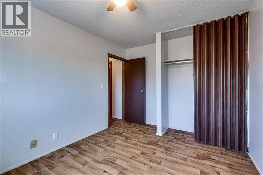 5418 and 5422 48 Avenue