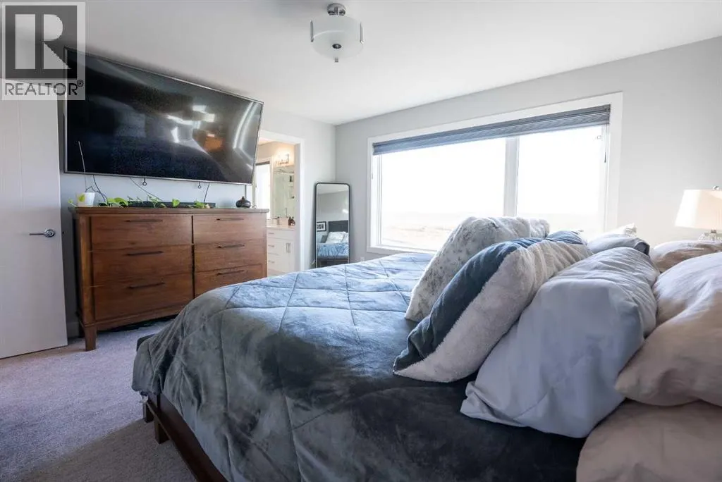 914 Miners Boulevard W