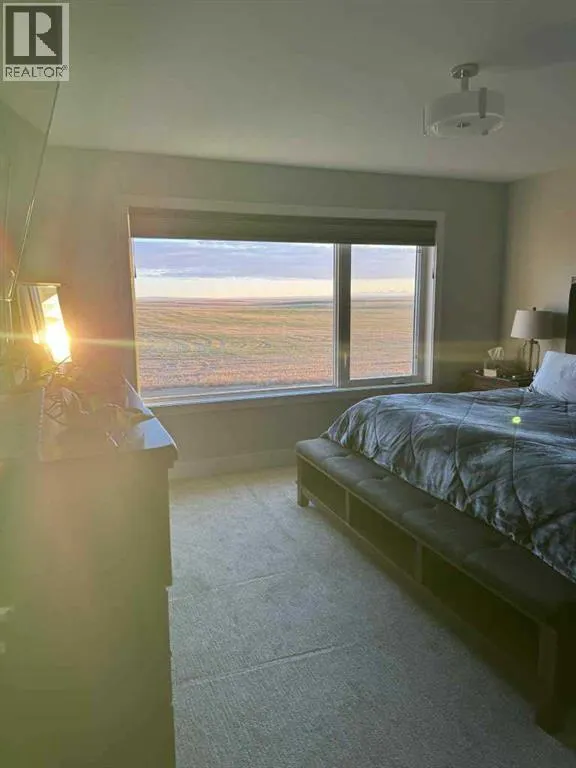 914 Miners Boulevard W