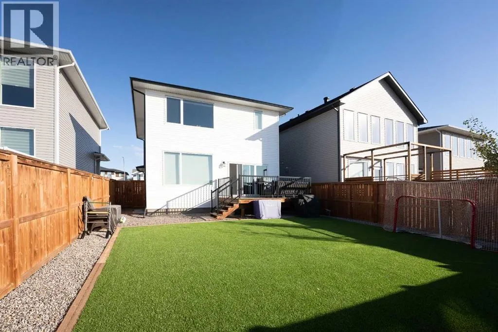 914 Miners Boulevard W