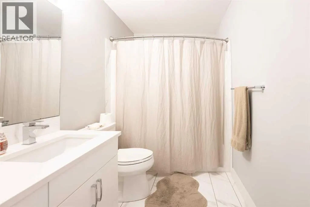 914 Miners Boulevard W