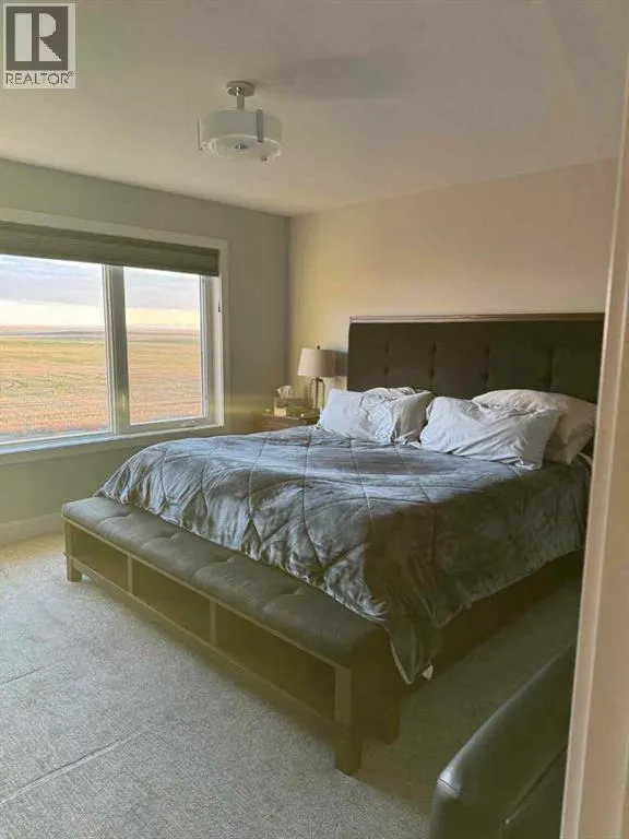 914 Miners Boulevard W