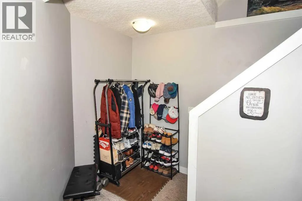 320 Nolancrest Circle NW