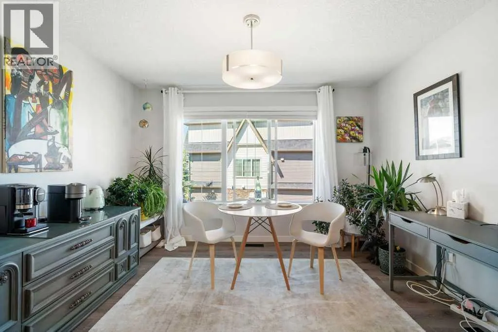 2202, 250 Fireside View