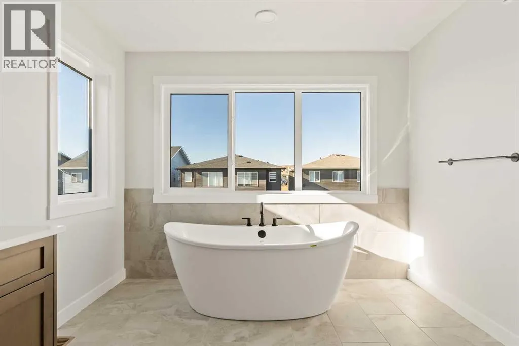 152 Creekstone Circle SW