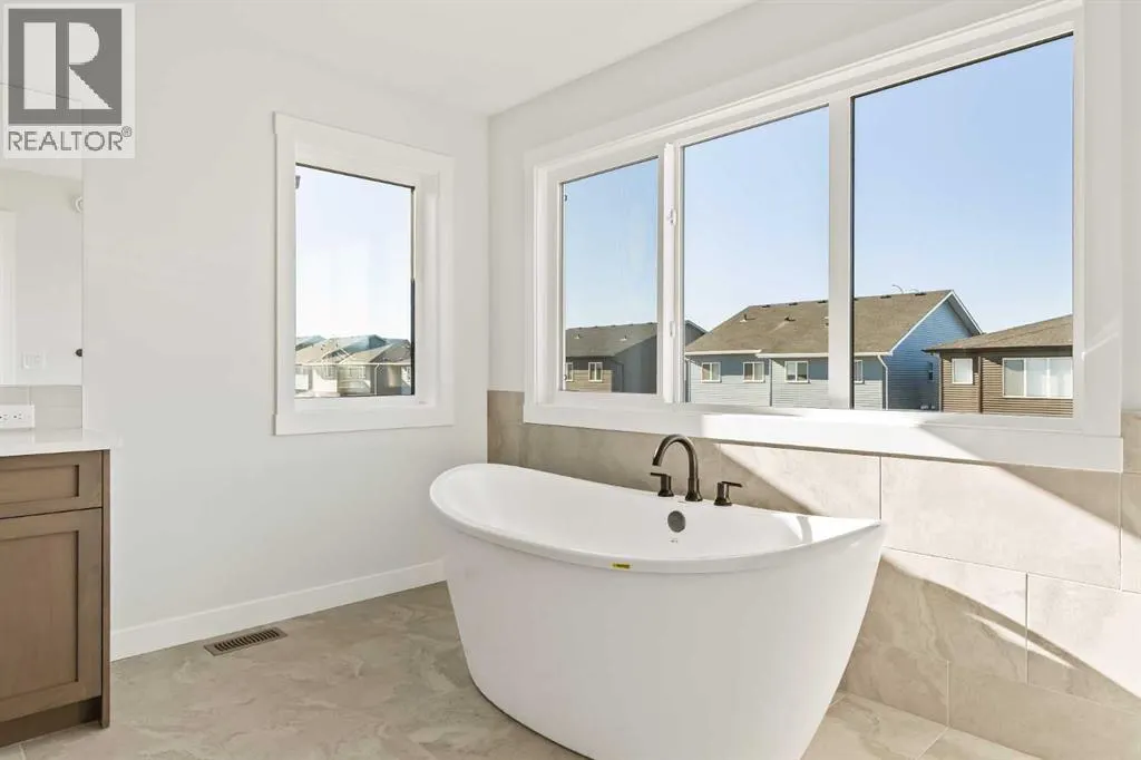 152 Creekstone Circle SW