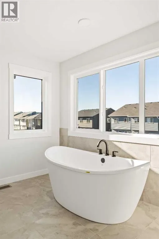 152 Creekstone Circle SW