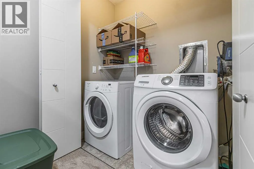 535 Redstone View NE