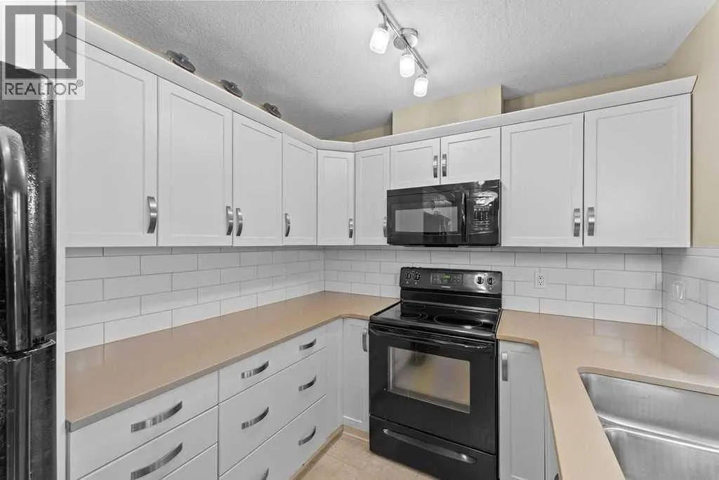 3208, 115 Prestwick Villas SE