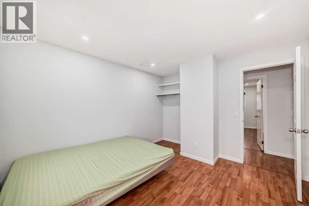 7 Hawksley Crescent NW