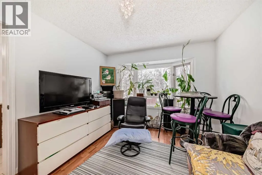 7 Hawksley Crescent NW