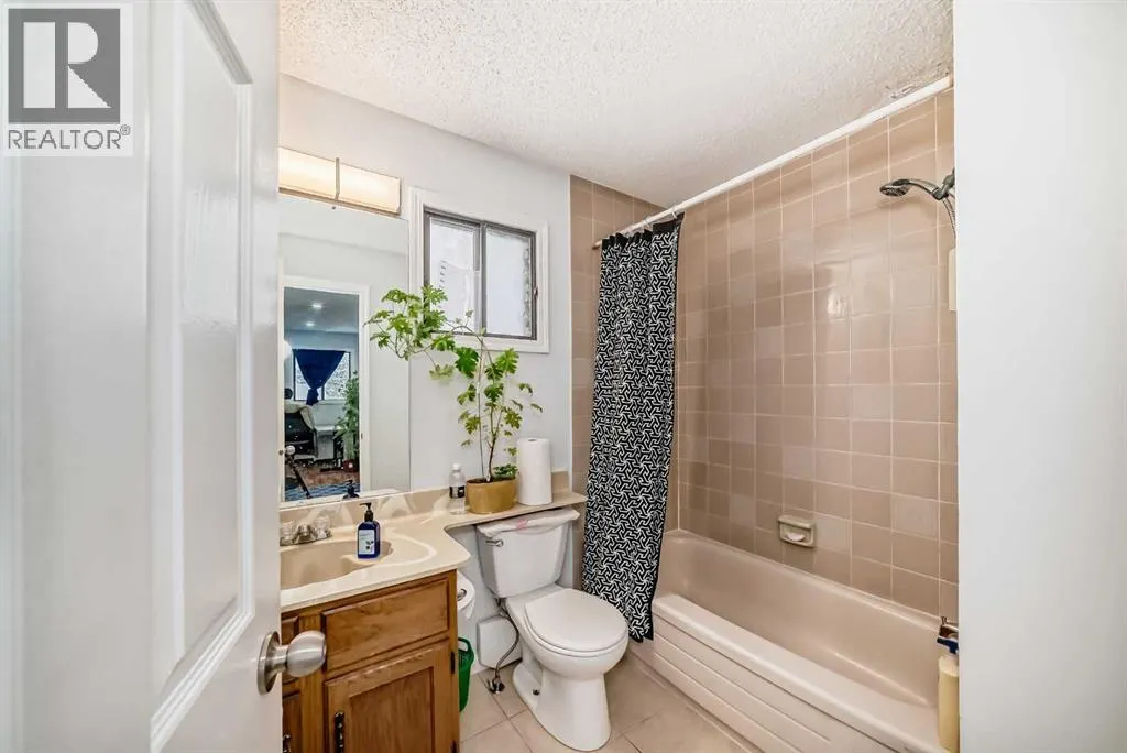 7 Hawksley Crescent NW