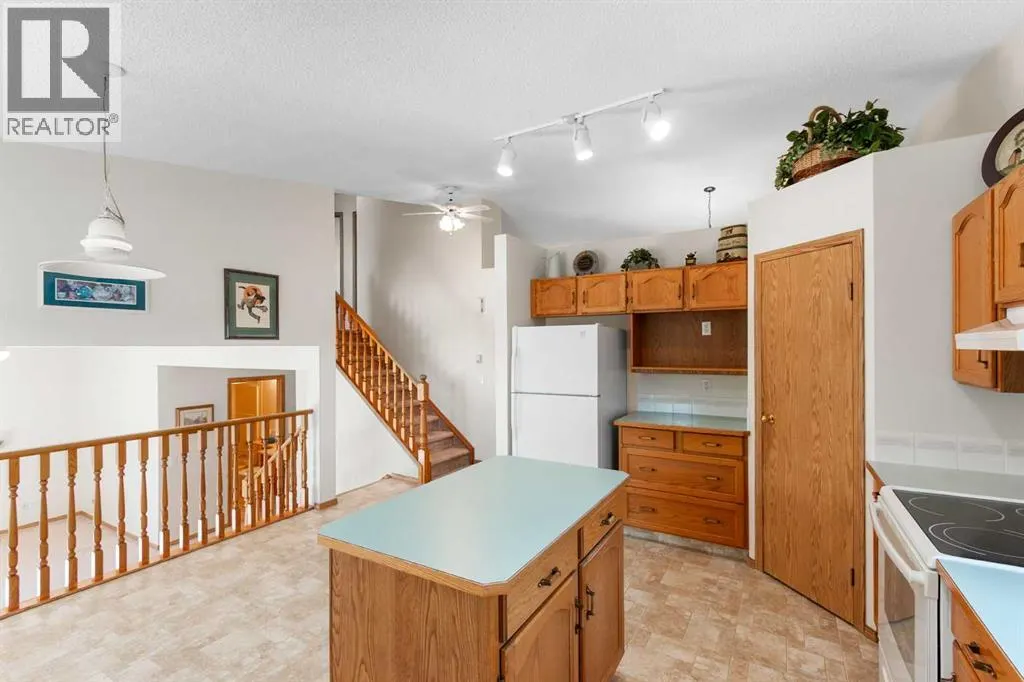 131 Tipping Close SE