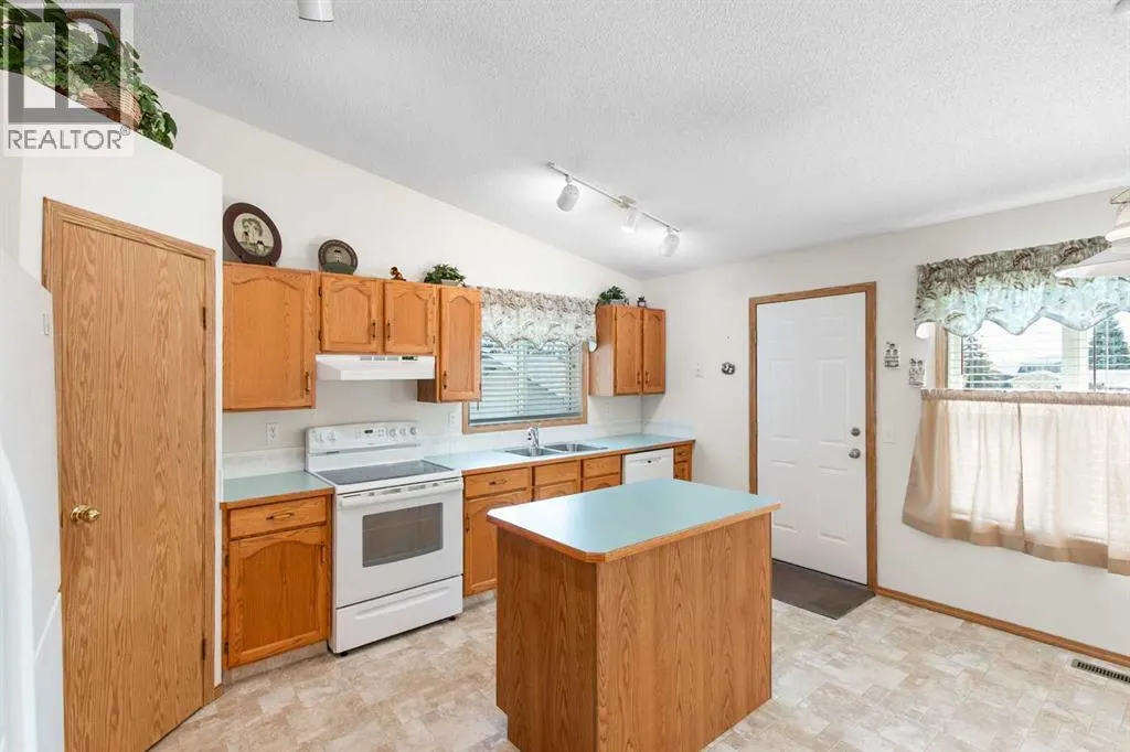 131 Tipping Close SE