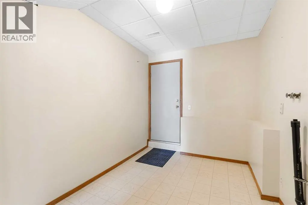 131 Tipping Close SE