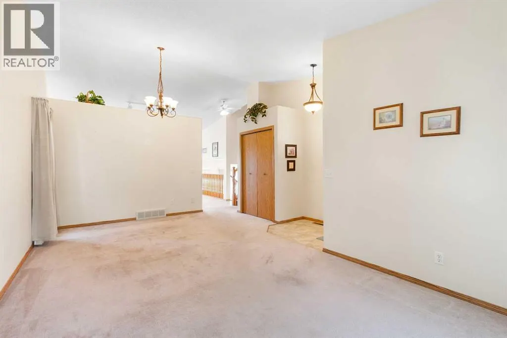 131 Tipping Close SE