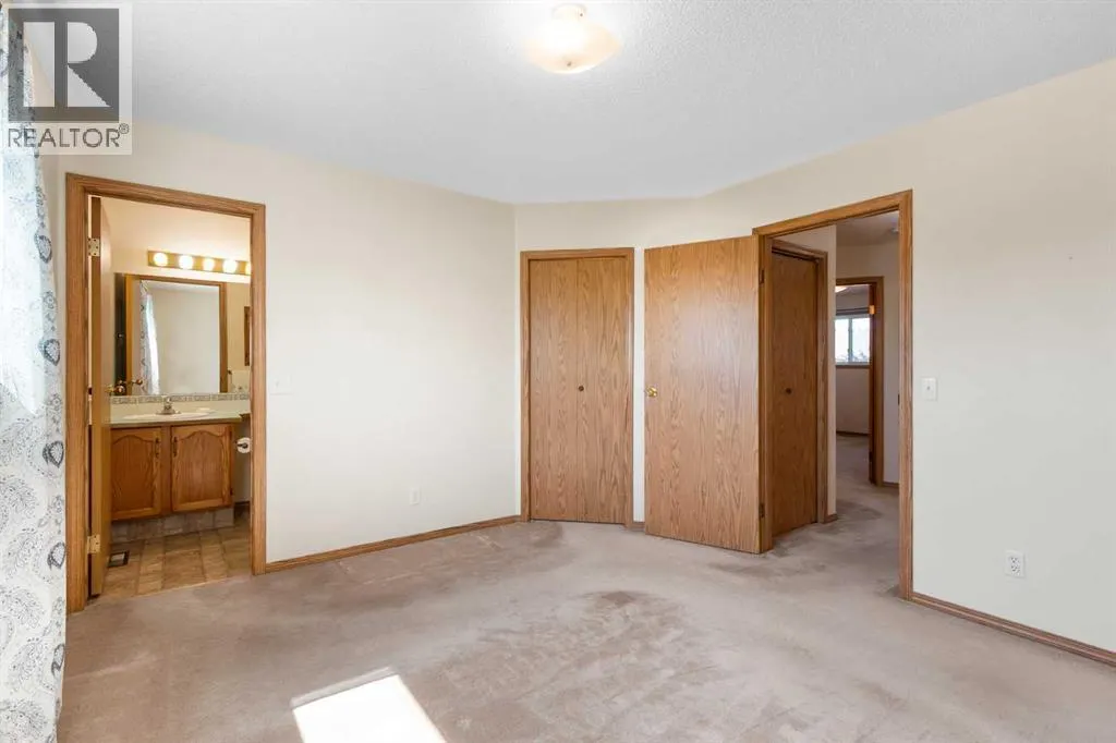 131 Tipping Close SE